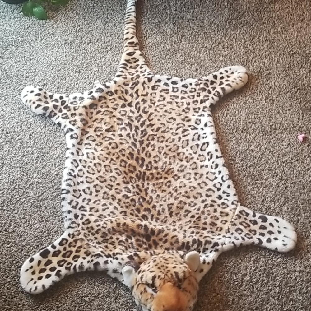 Throw - Picture 3 of 4